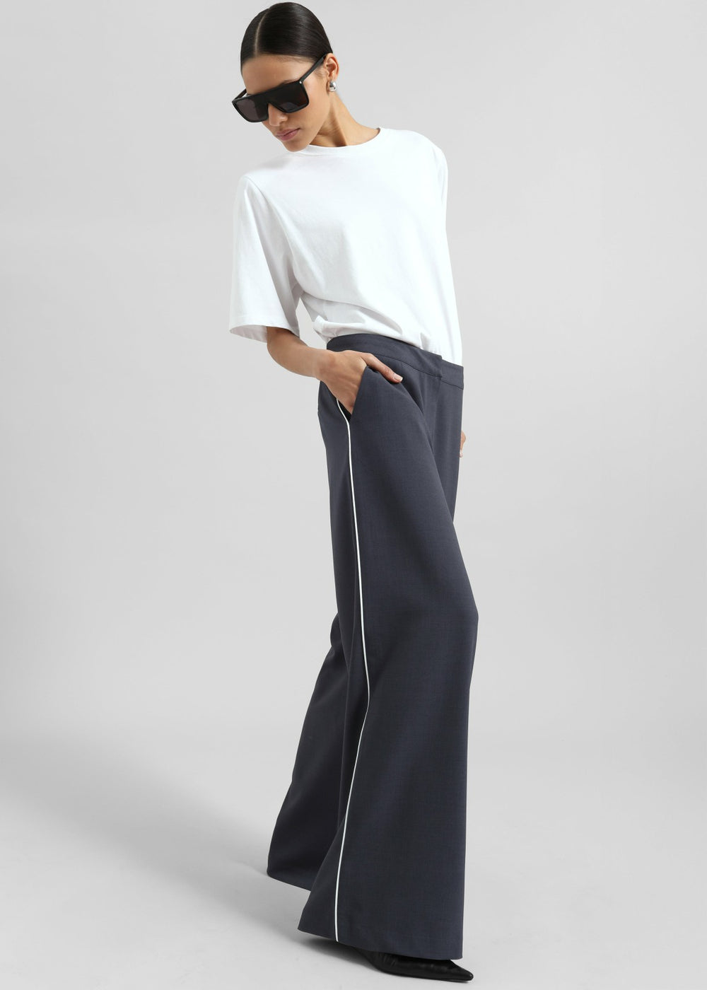 Kemi Contrast Trim Pants - Dark Blue