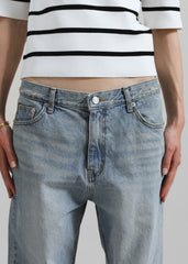 Tarmi Straight Leg Jeans - Light Wash