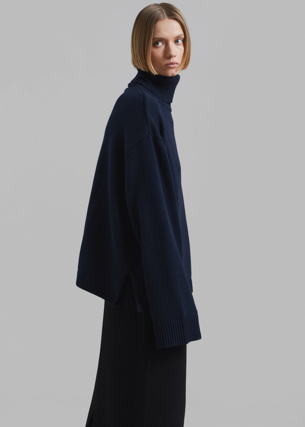 Rhea Trapeze Turtleneck - Navy