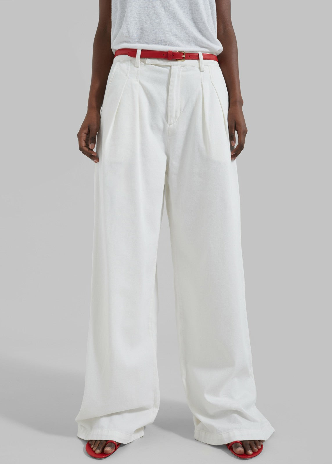 Nolan Pleated Denim Trousers - White