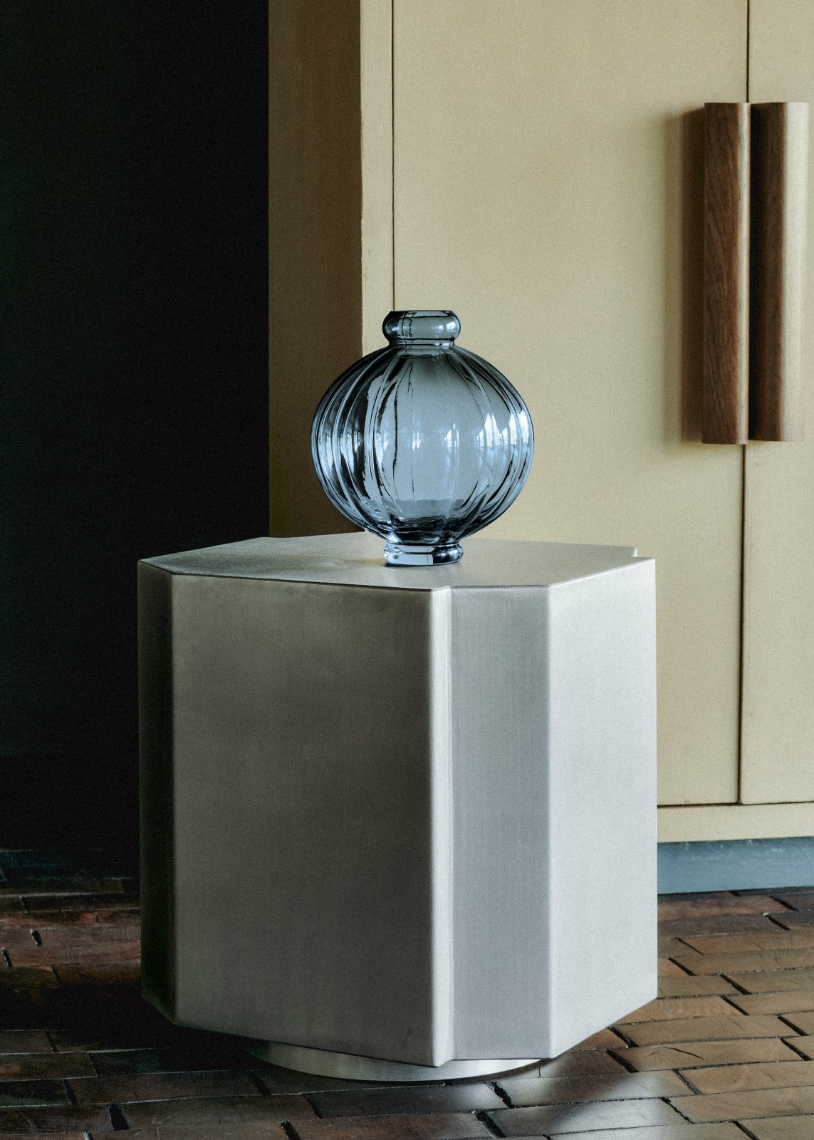Louise Roe Glass Balloon Vase 01 - Blue