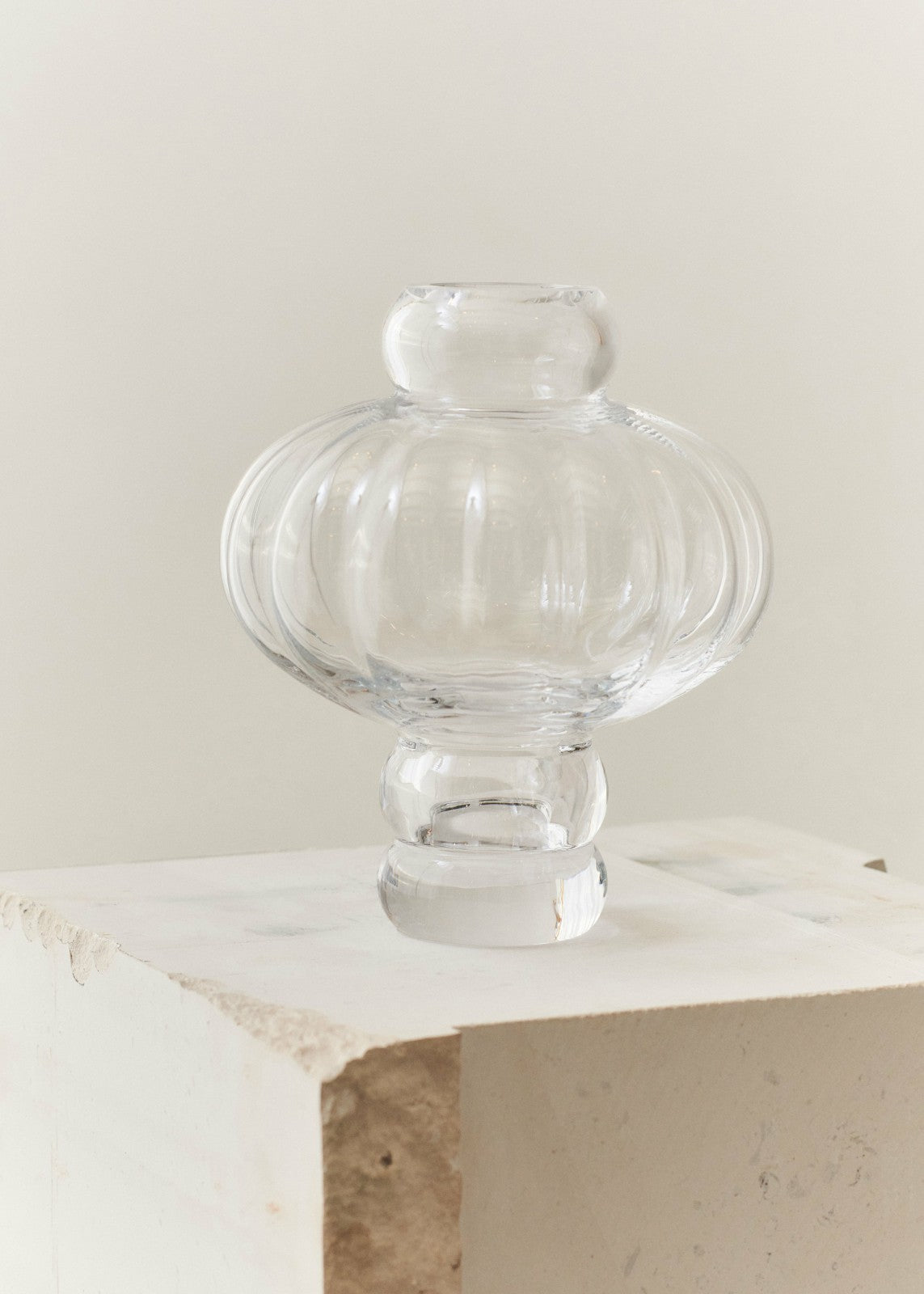Louise Roe Glass Balloon Vase 02 - Clear