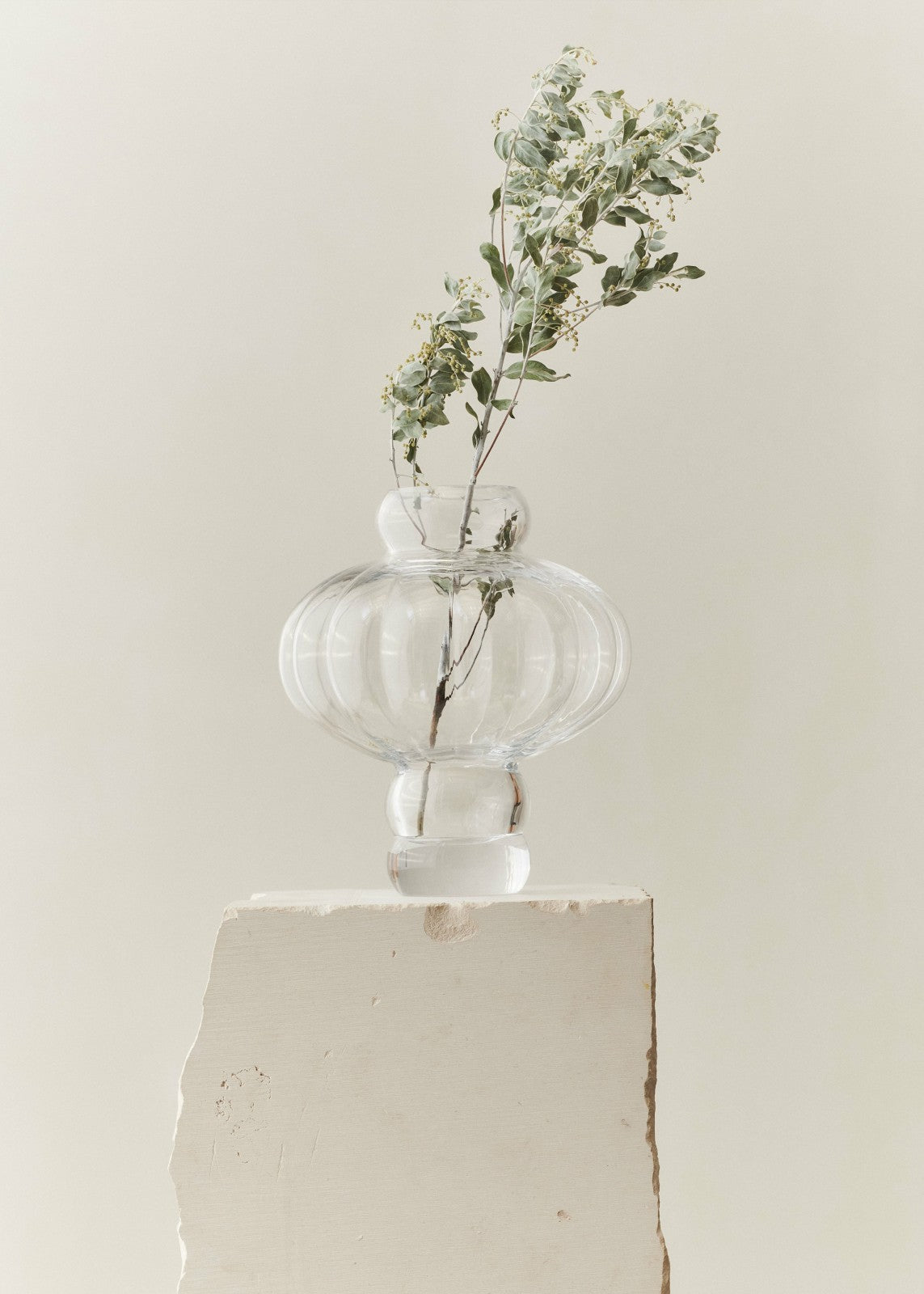 Louise Roe Glass Balloon Vase 02 - Clear
