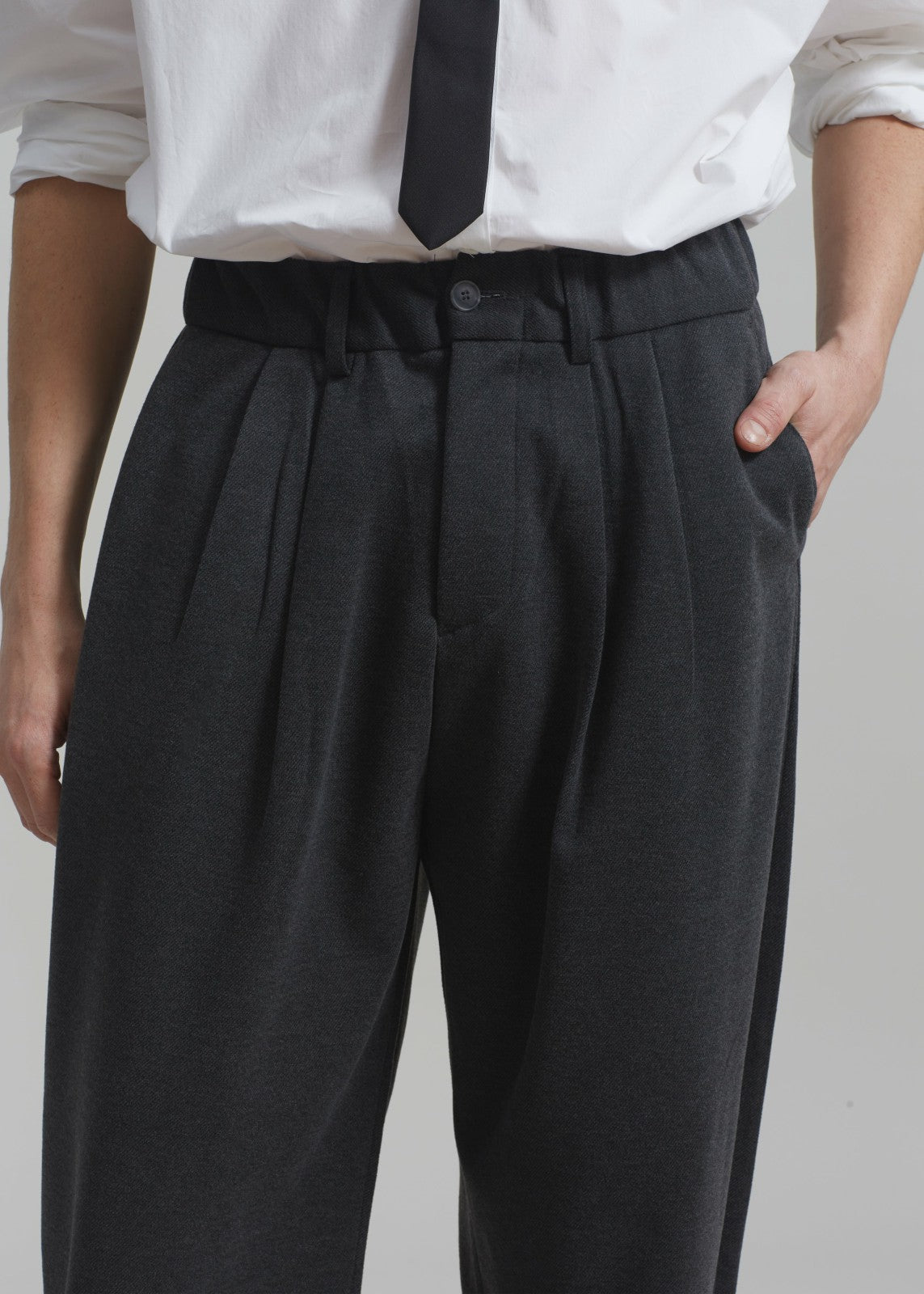 Theo Pants - Charcoal