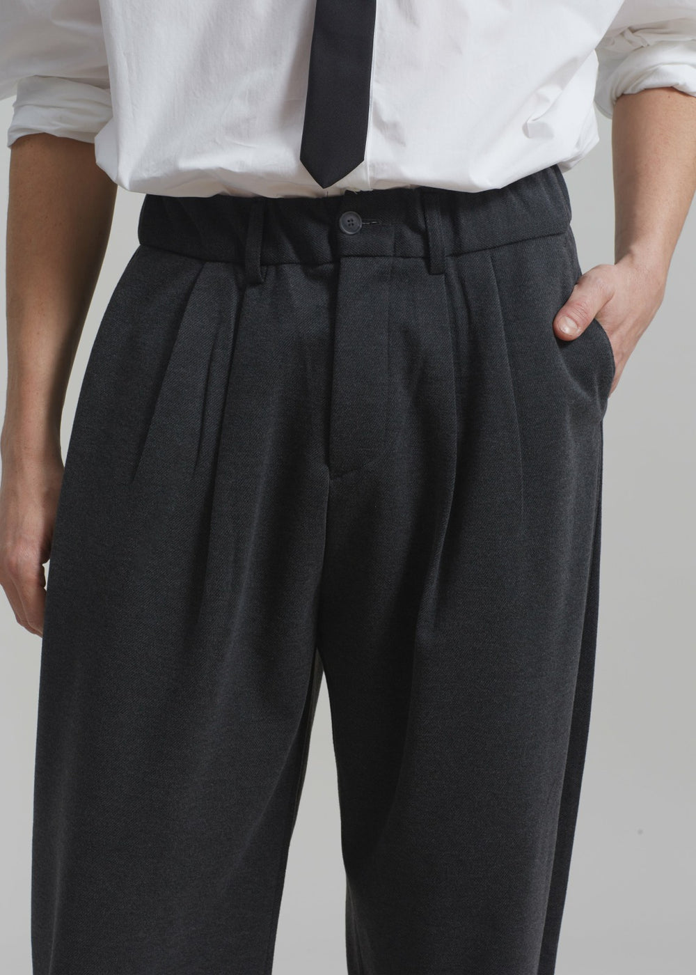 Theo Pants - Charcoal