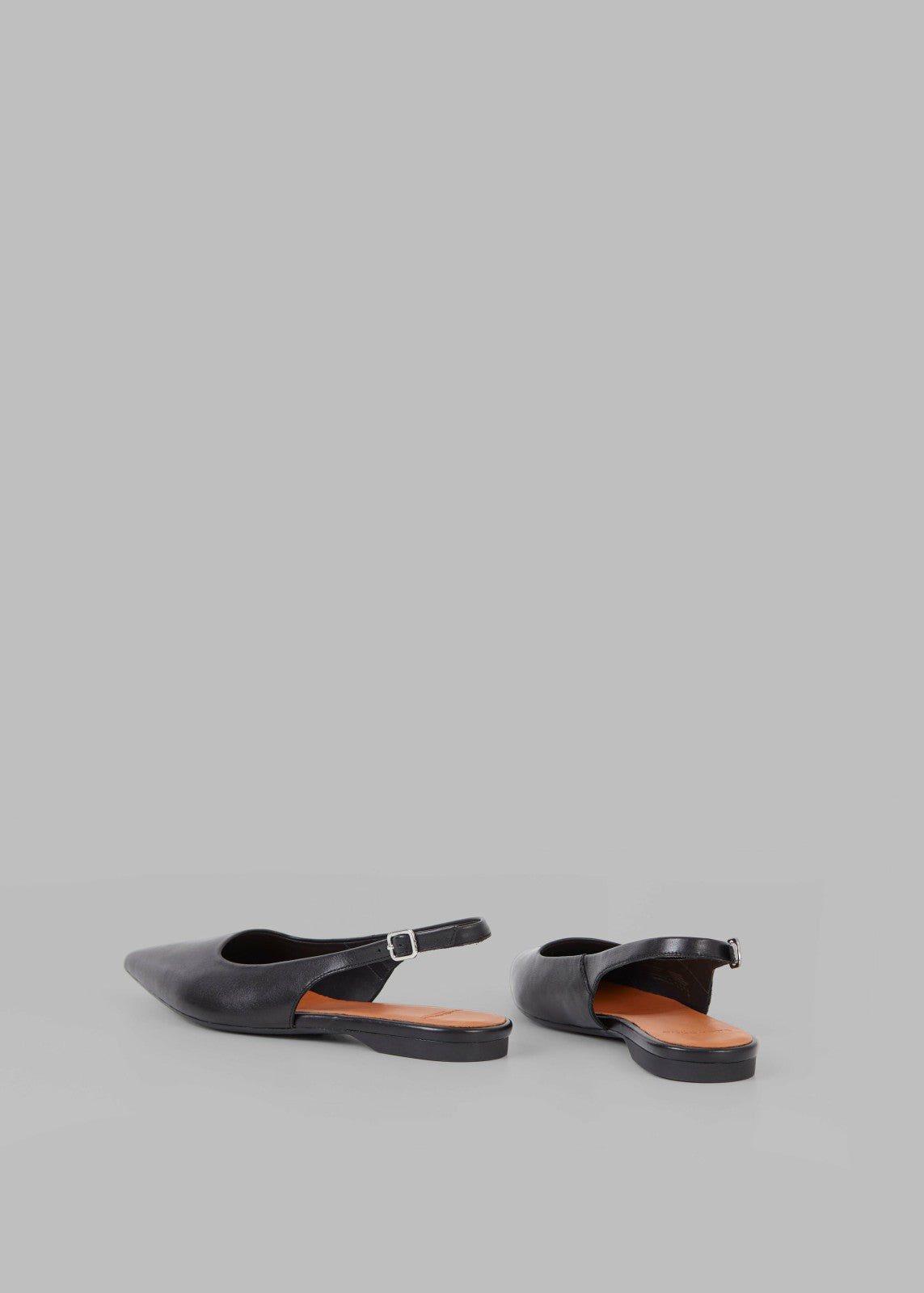 Vagabond Hermine Slingbacks - Black