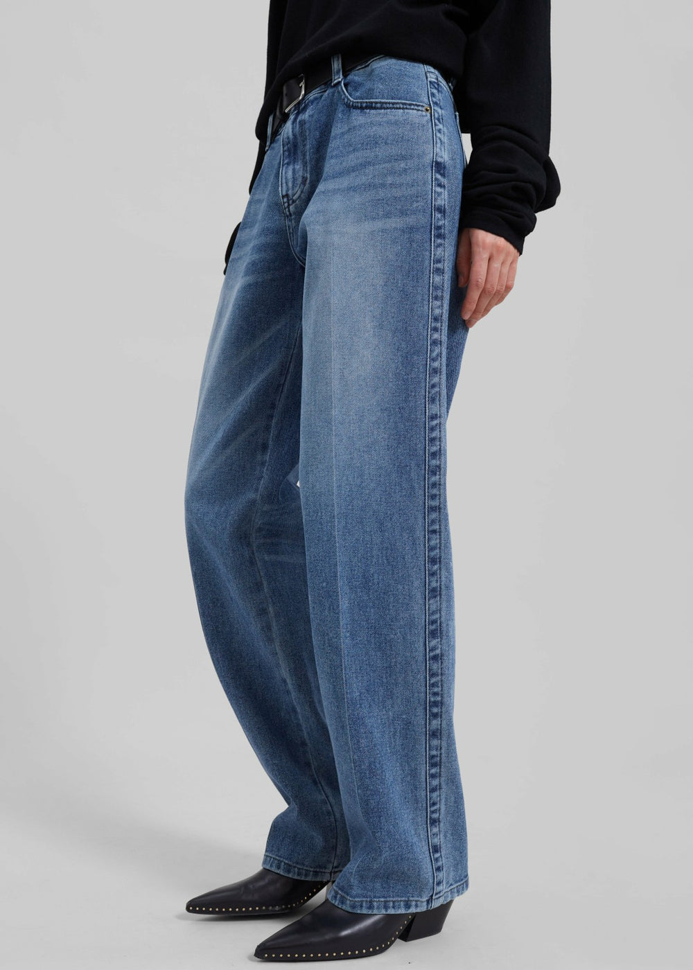 Montrose Straight Leg Jeans - Blue Wash