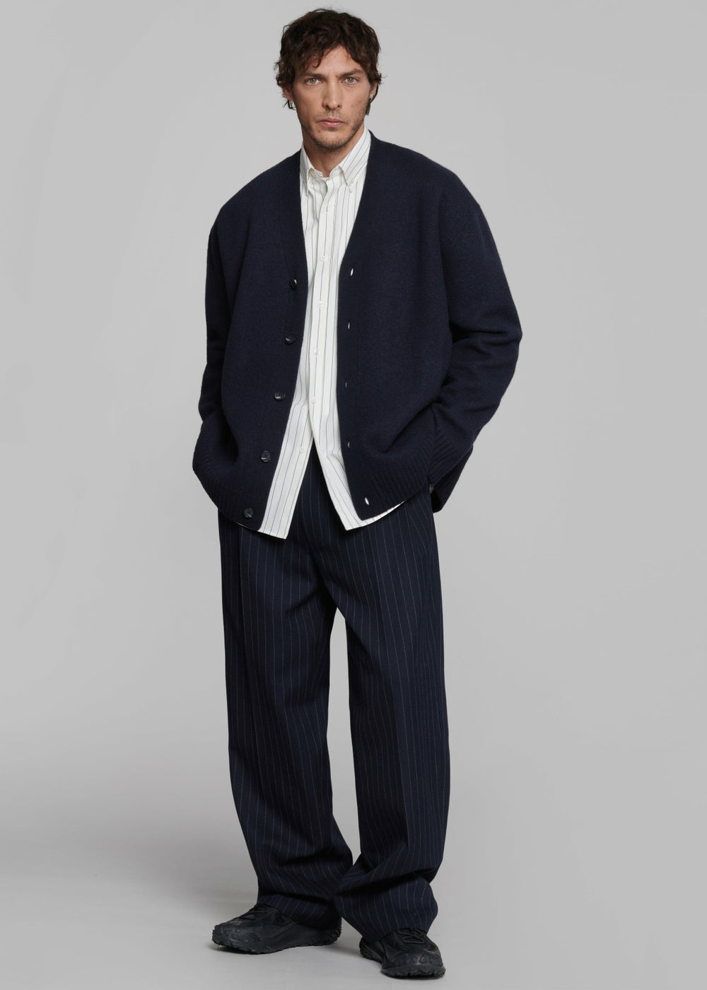 Beck Wool Cardigan - Navy