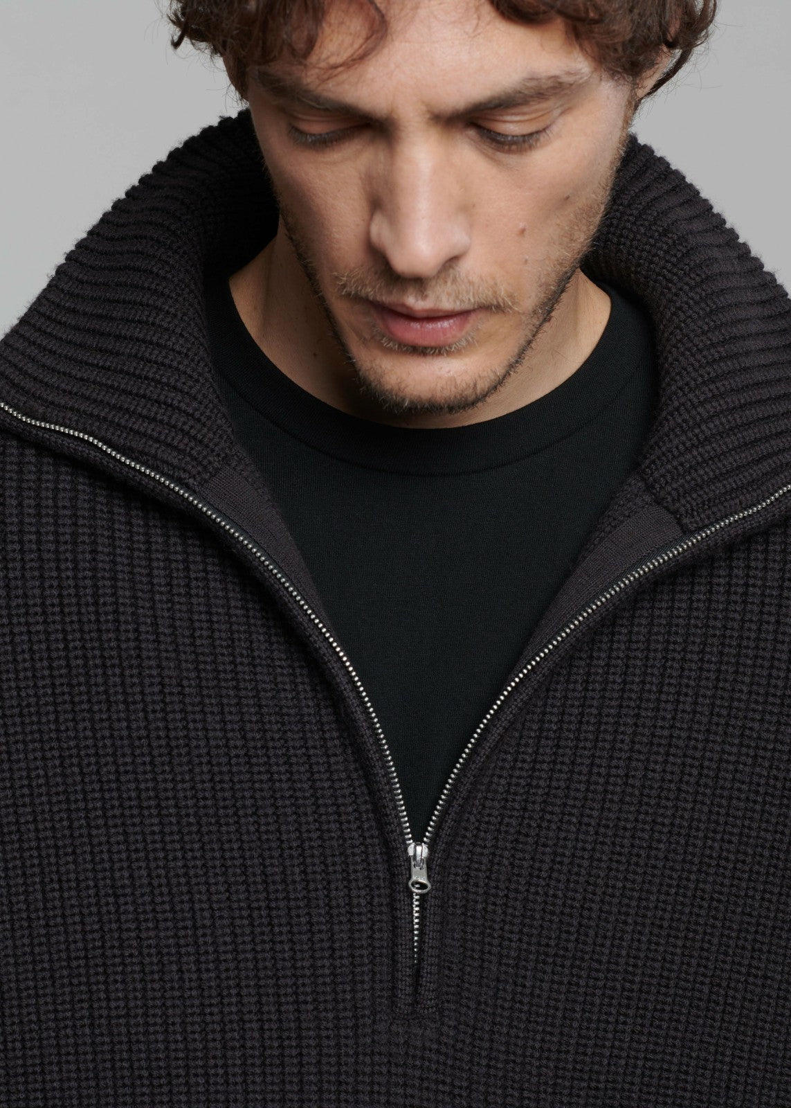 Harrison Quarter Zip Jumper - Dark Plum