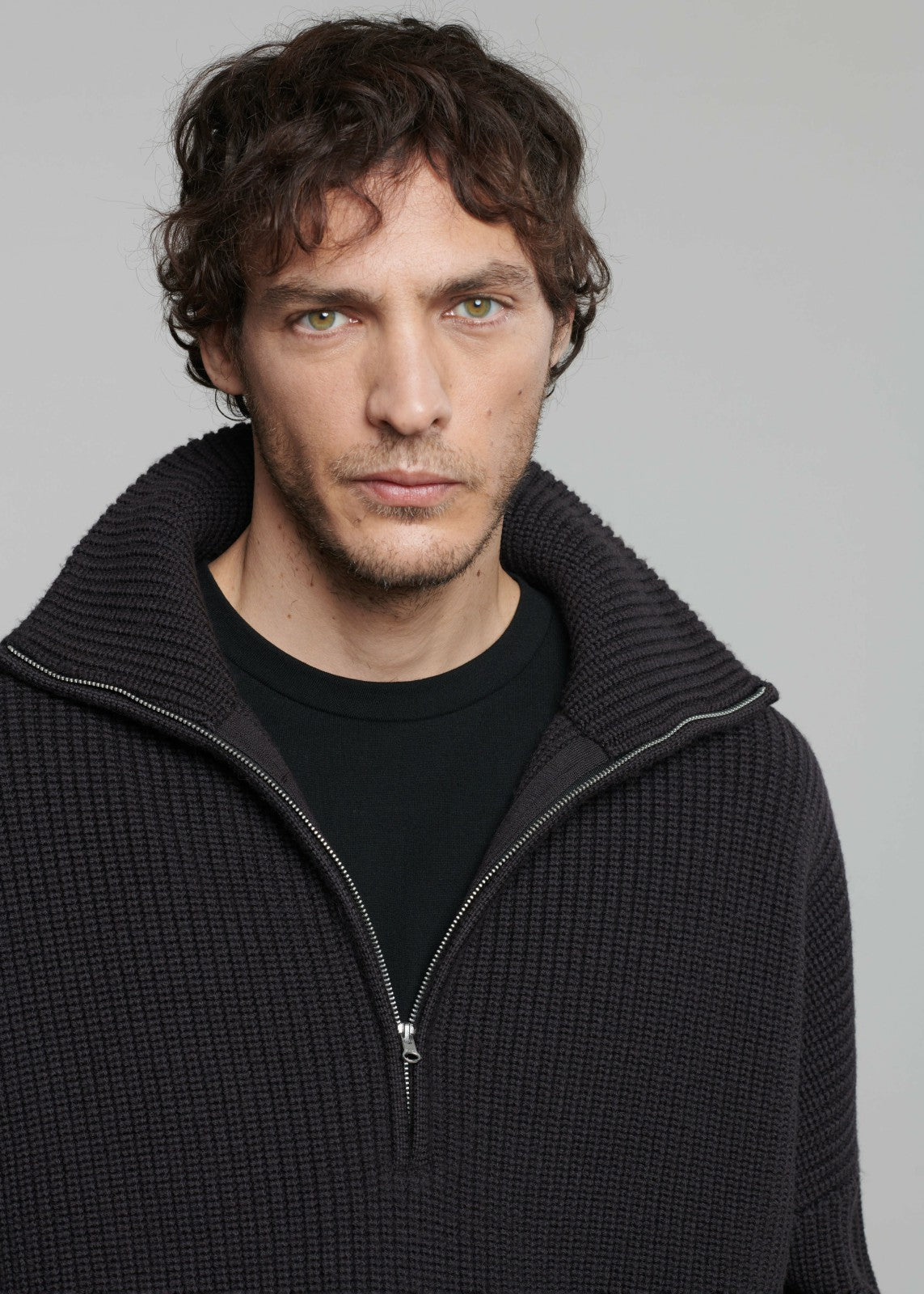 Harrison Quarter Zip Jumper - Dark Plum