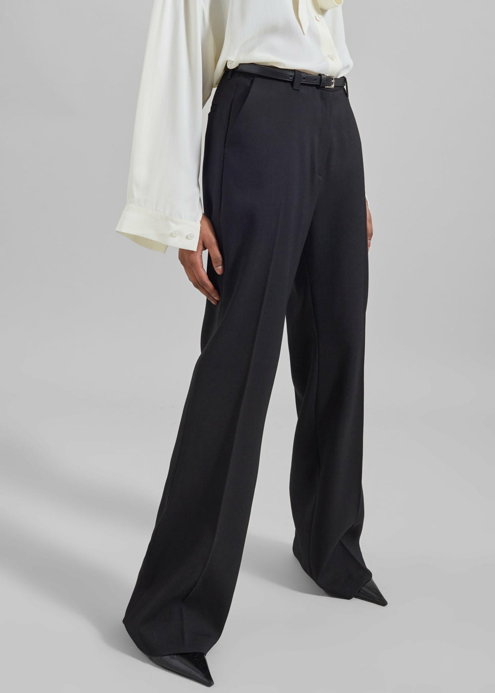 Lyra Flared Pants - Black