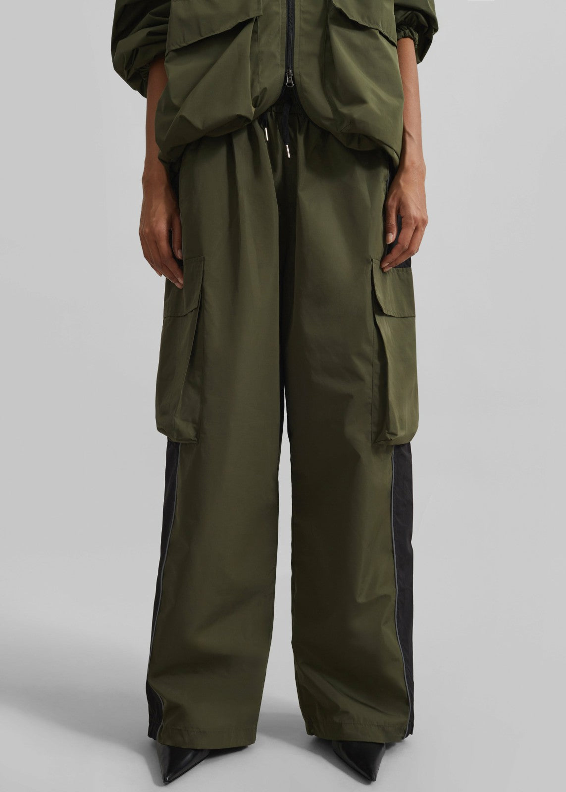 Navan Cargo Pants - Khaki