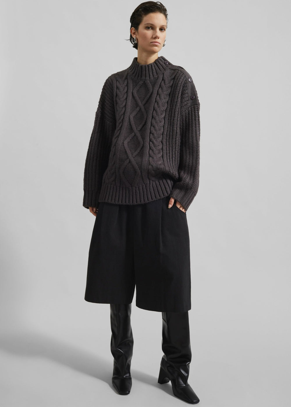 Cedar Bermuda Shorts - Black