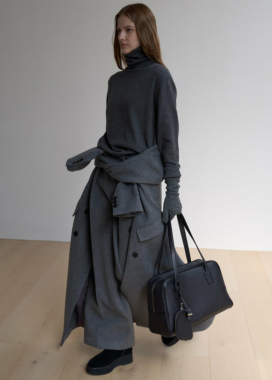 Noho Leather Shoulder Bag - Black
