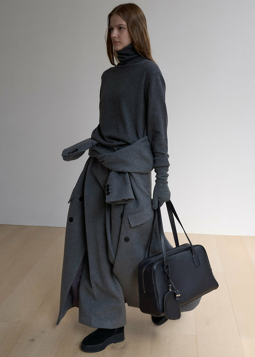 Noho Leather Shoulder Bag - Black