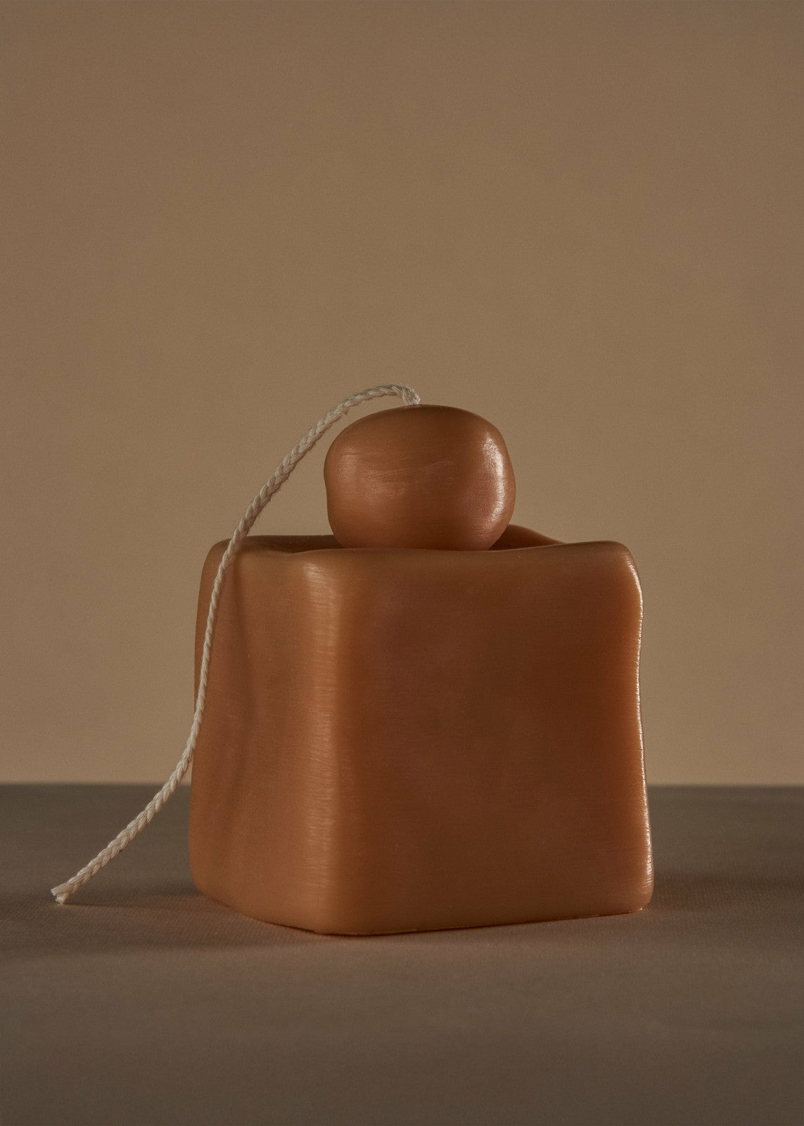 Ann Vincent Fonz Candle - Sand