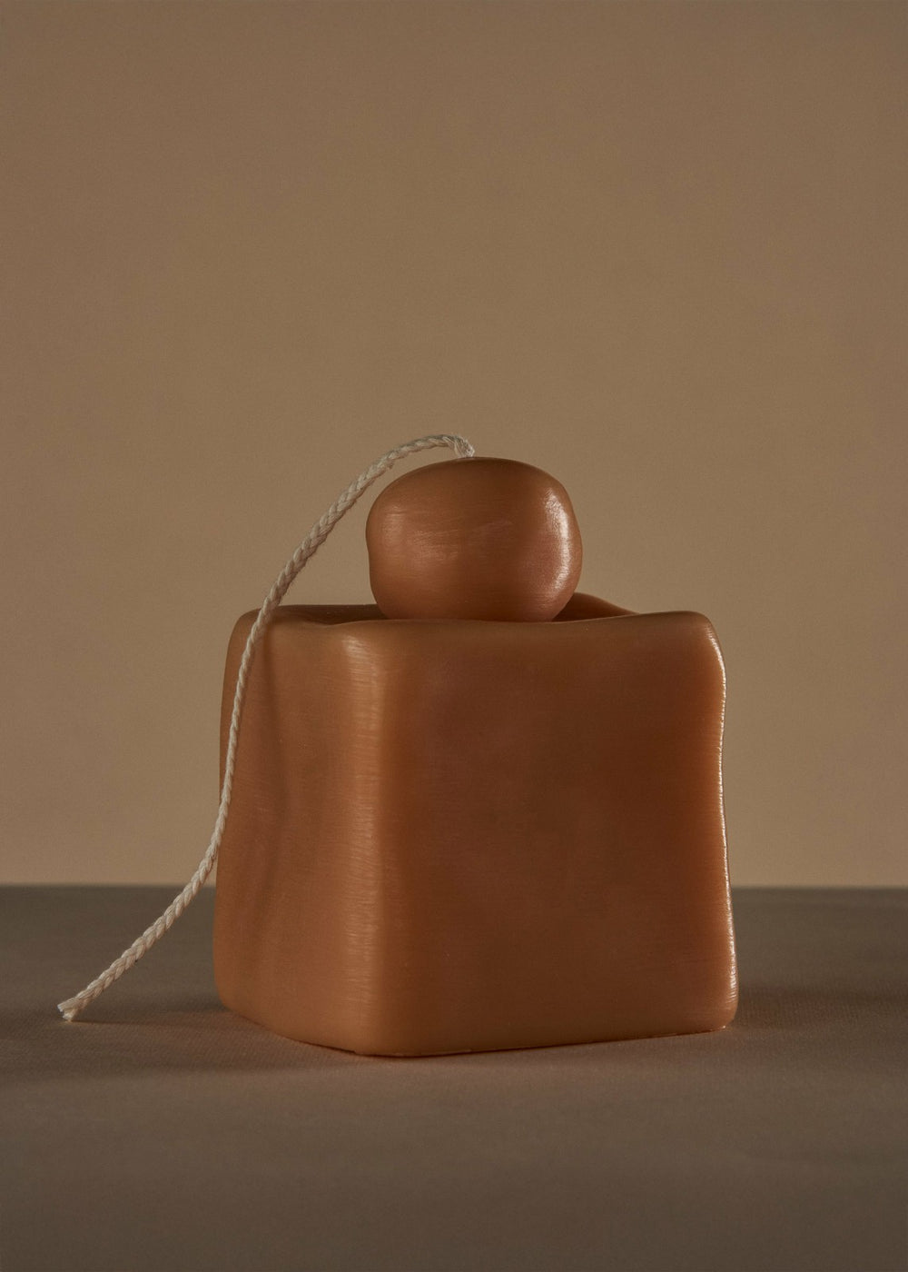 Ann Vincent Fonz Candle - Sand