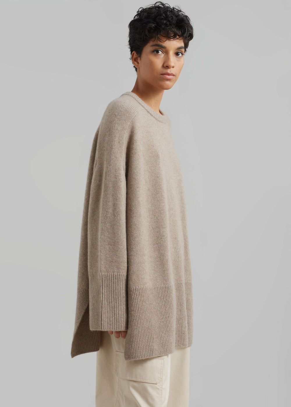 Kairon Cashmere Crewneck Sweater - Beige