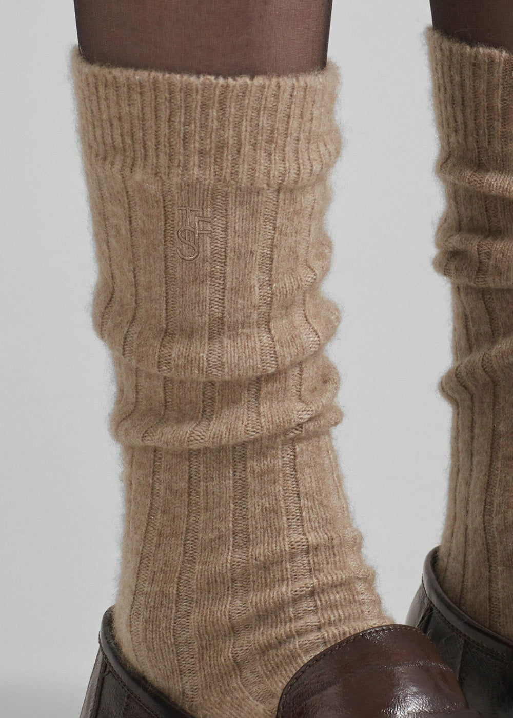 Kano Cashmere Ribbed Socks - Taupe