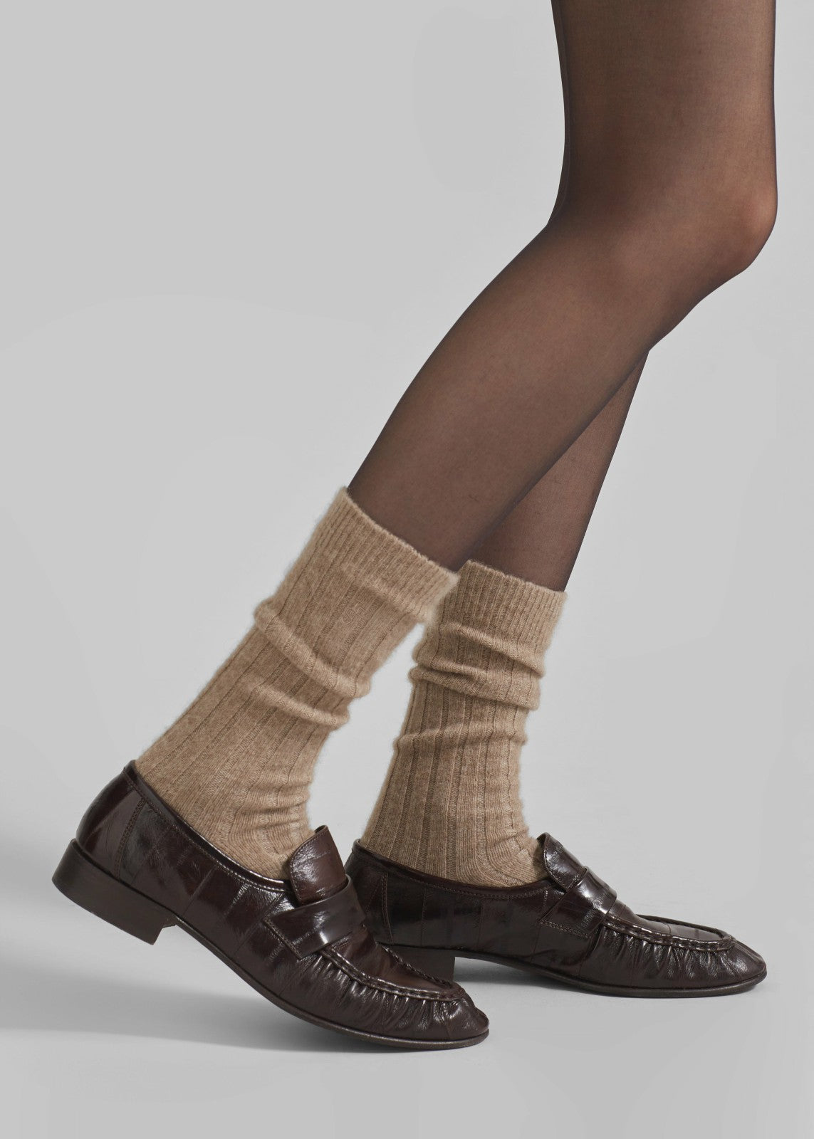 Kano Cashmere Ribbed Socks - Taupe