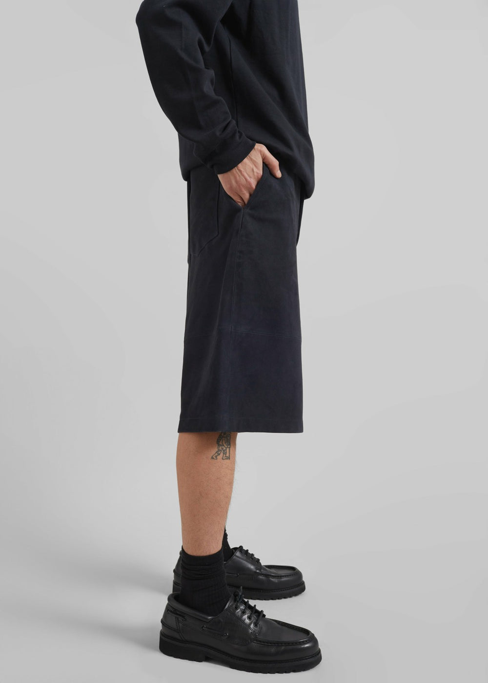 Radlett Suede Bermuda Shorts - Navy