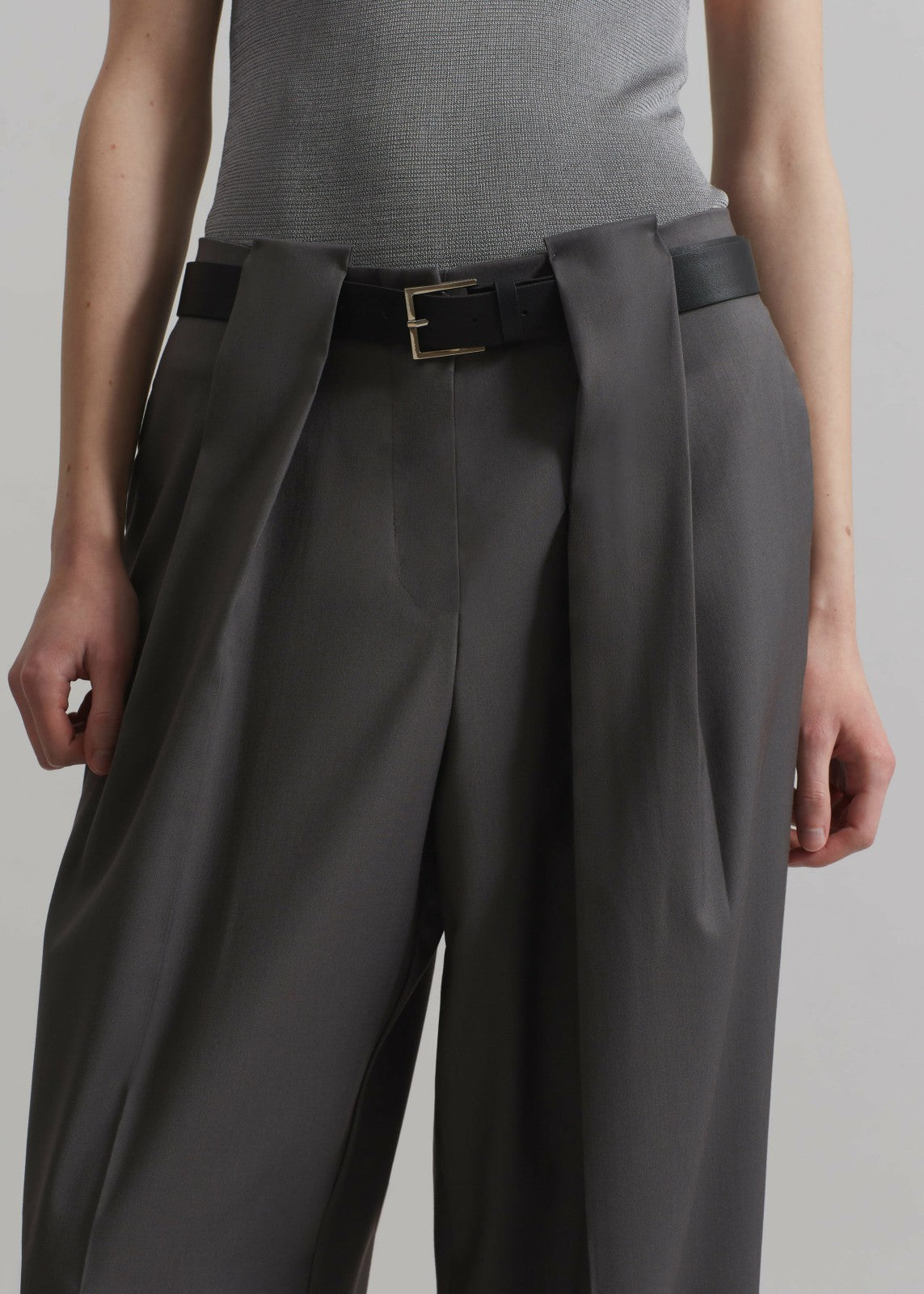 Orsay Pleated Trousers - Dark Grey
