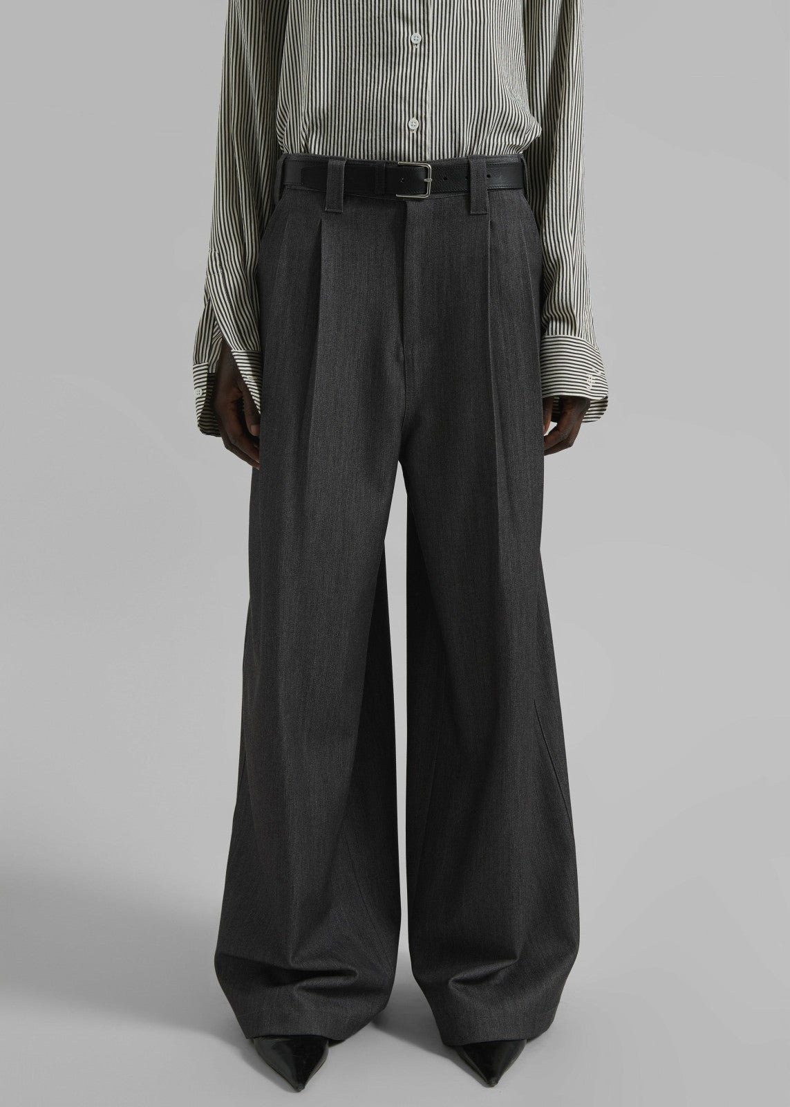 Nellore Pleated Denim Pants - Dark Grey Melange