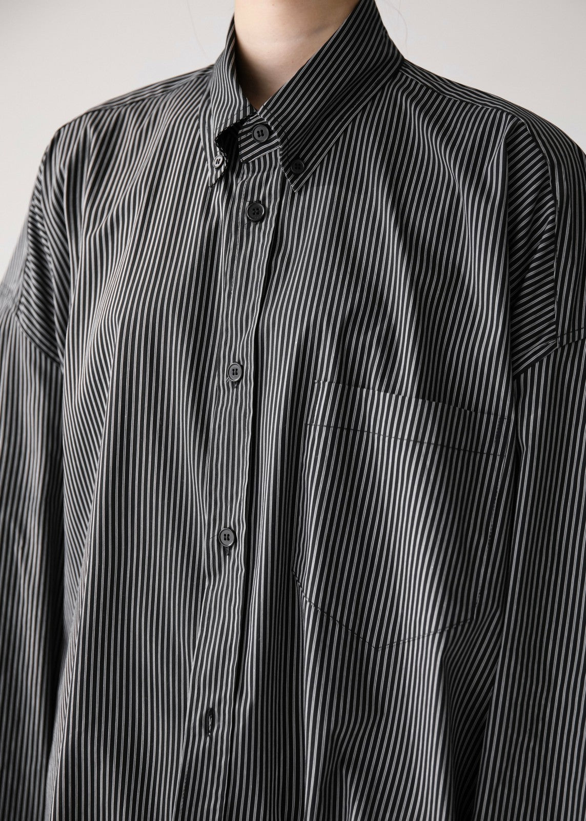 Lioris Oversized Shirt - Black/White Stripe