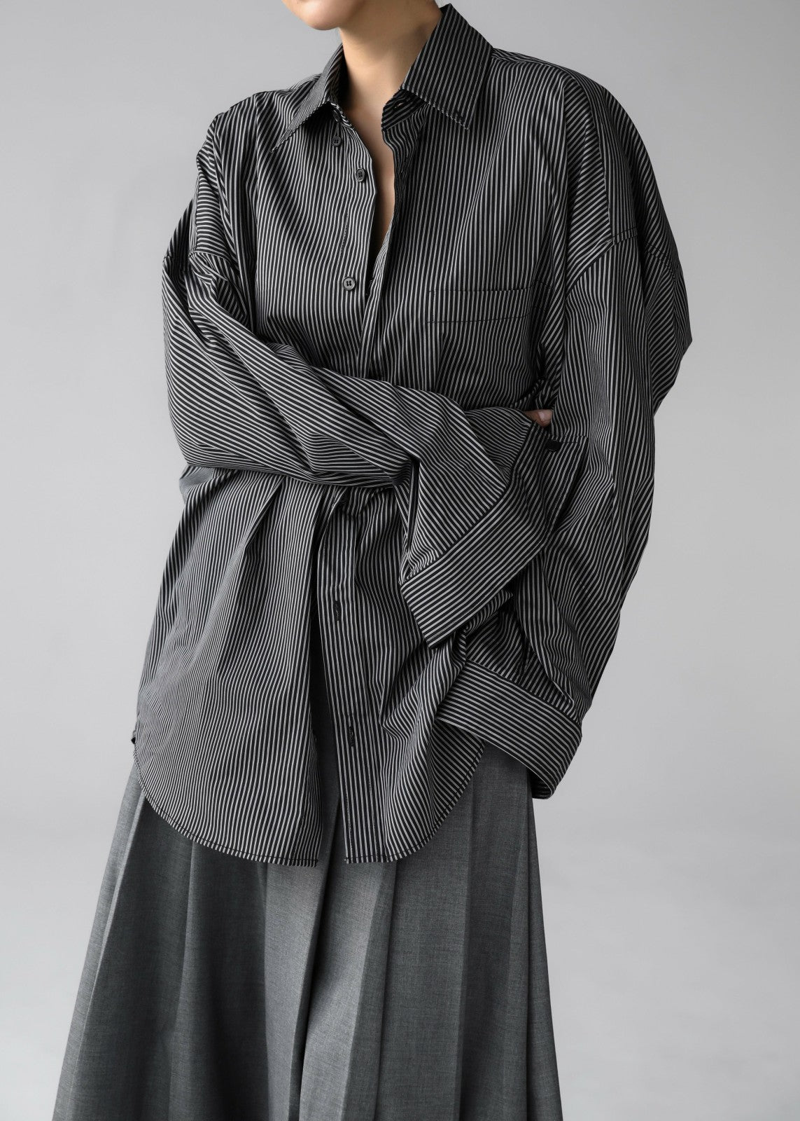Lioris Oversized Shirt - Black/White Stripe