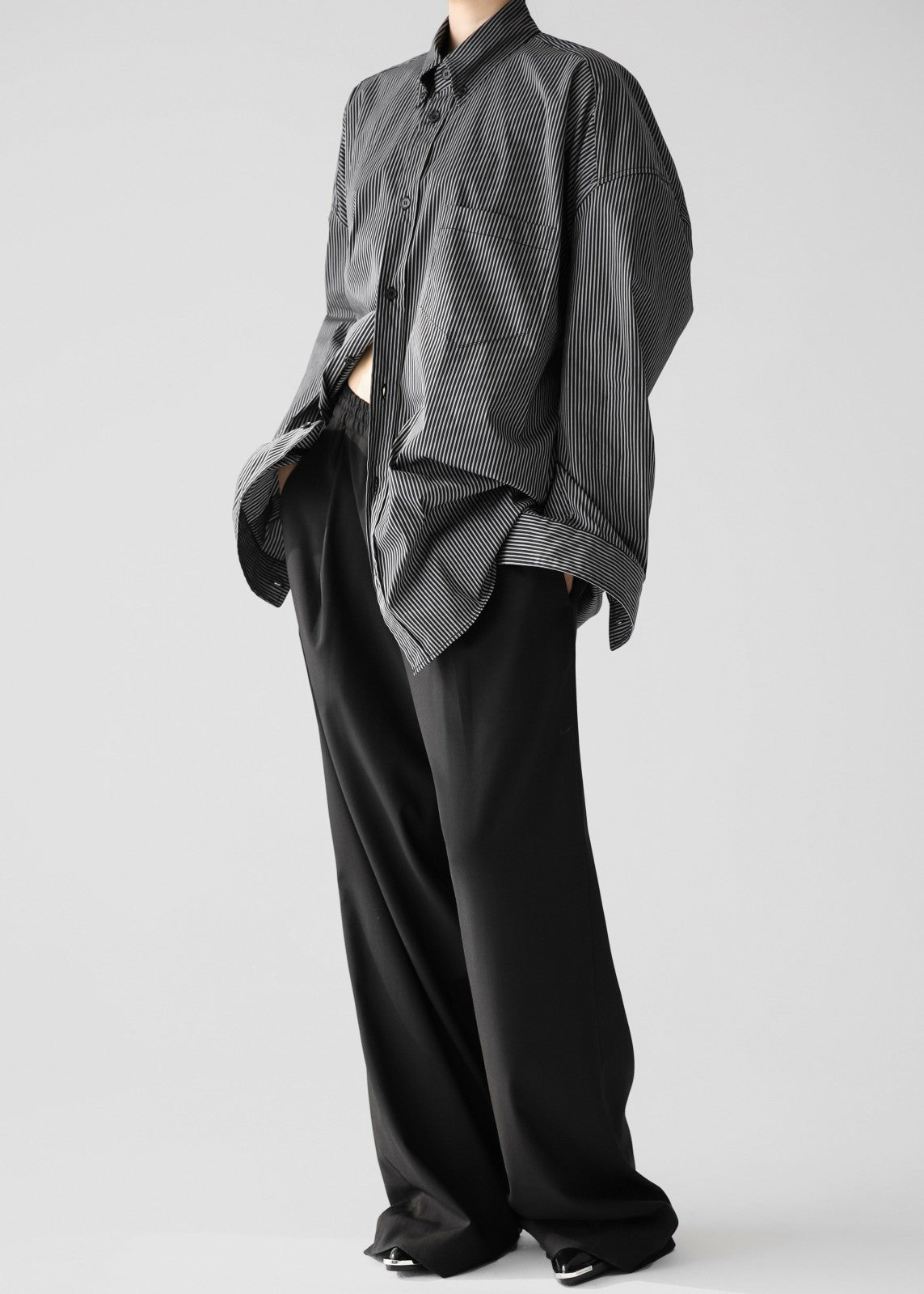 Lioris Oversized Shirt - Black/White Stripe