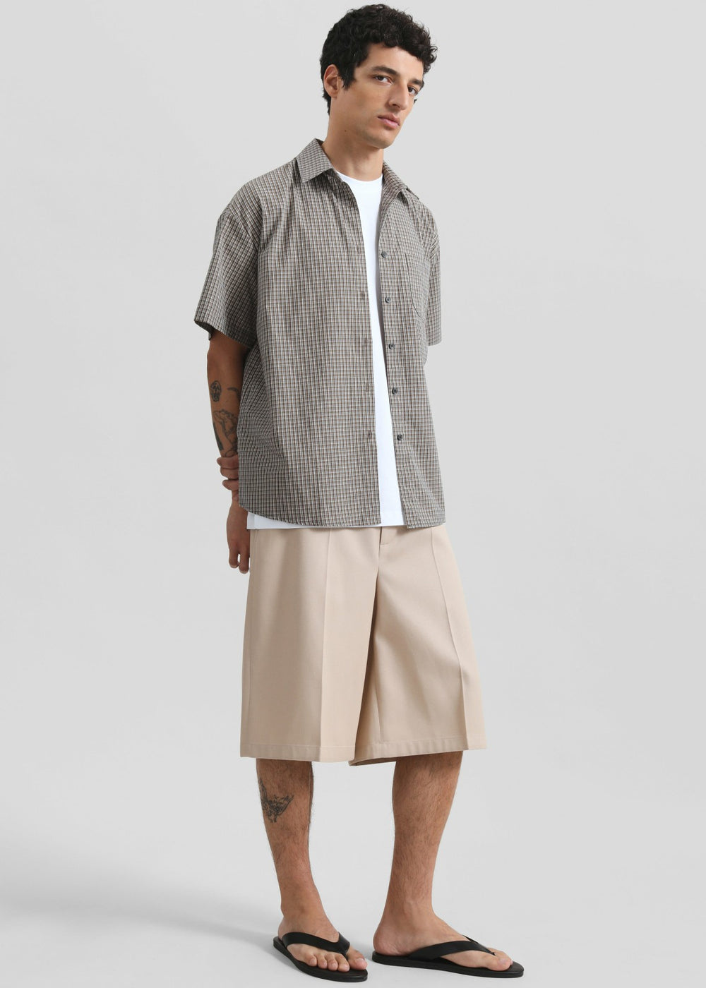 Belgrave Bermuda Shorts - Beige