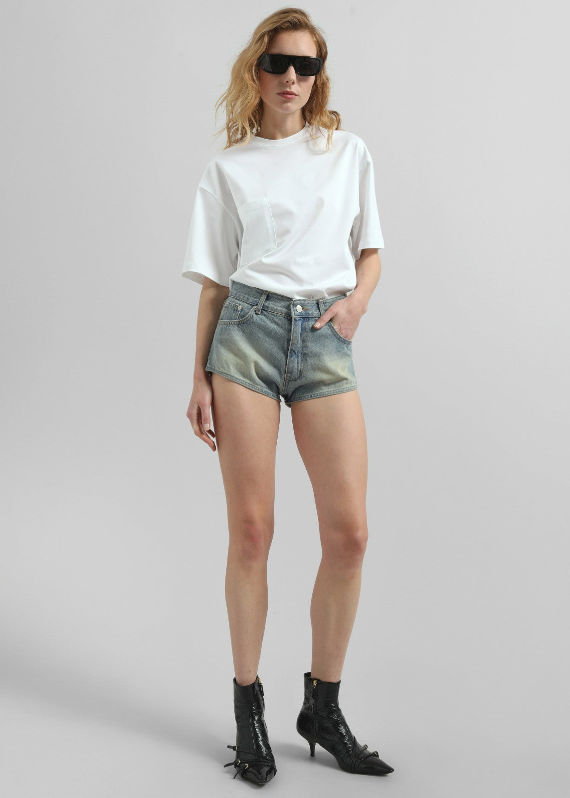 Yuri Boxy Super Soft Tee - White