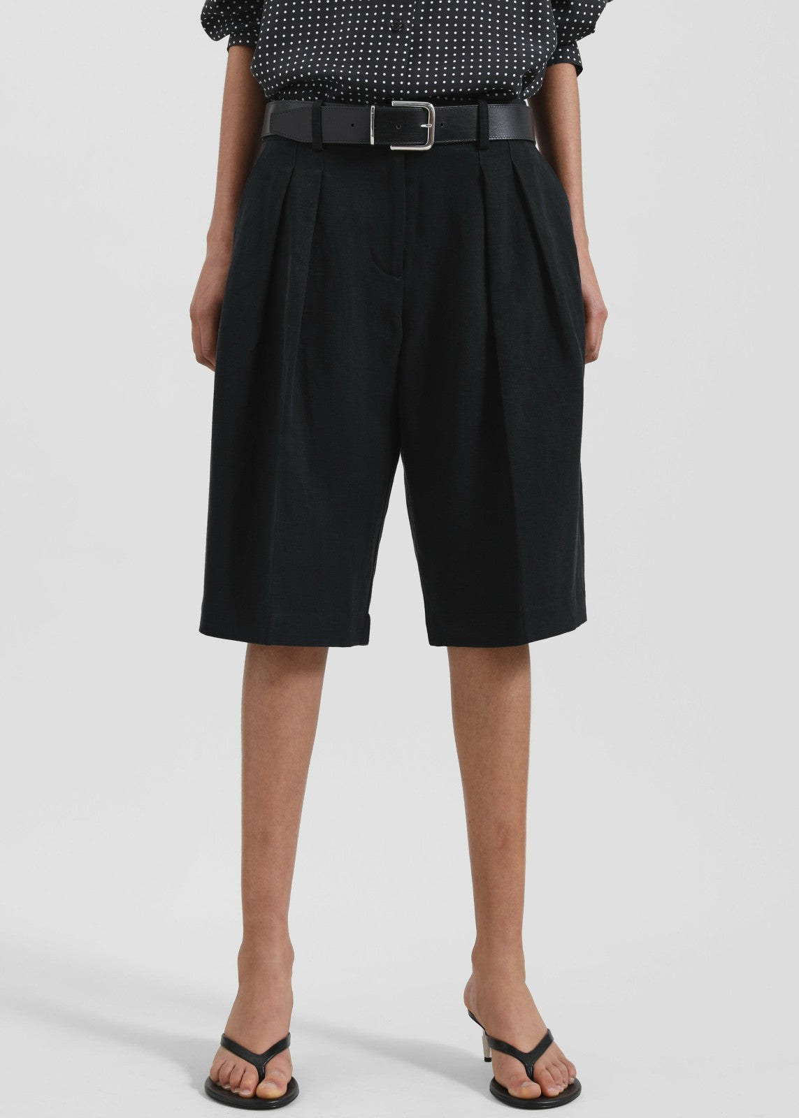 Bilbao Pleated Linen Bermuda Shorts - Black