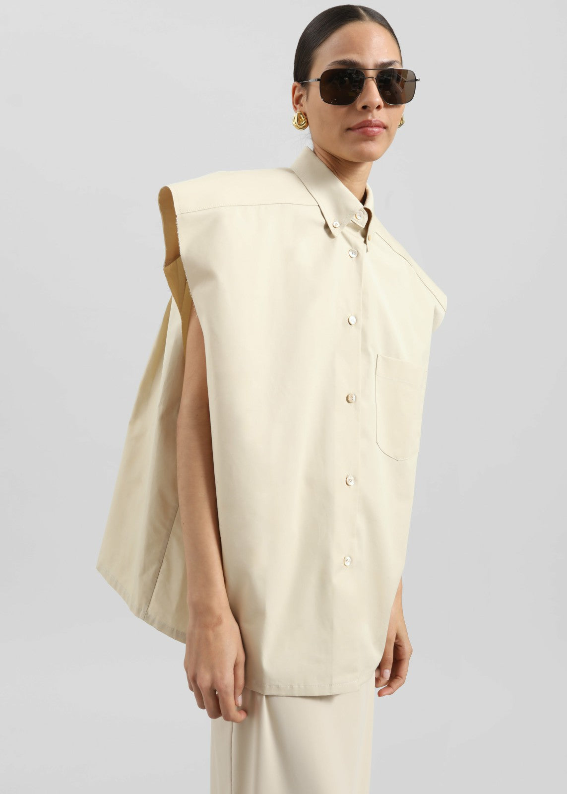 Quenin Sleeveless Button Down Shirt - Beige
