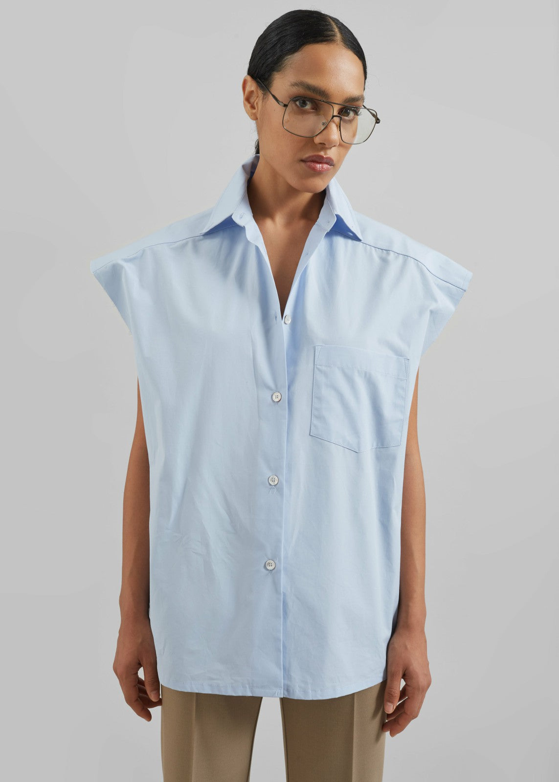 Quenin Sleeveless Button Down Shirt - Light Blue
