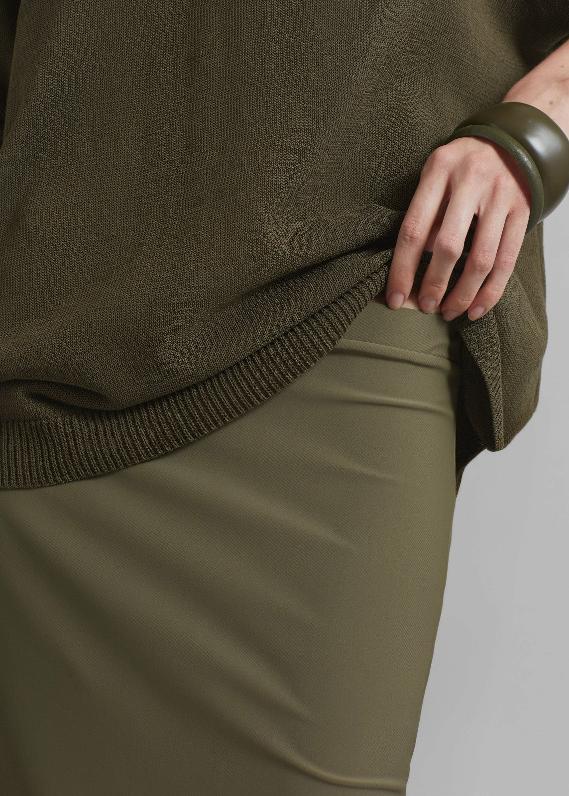 Viera Midi Skirt - Khaki