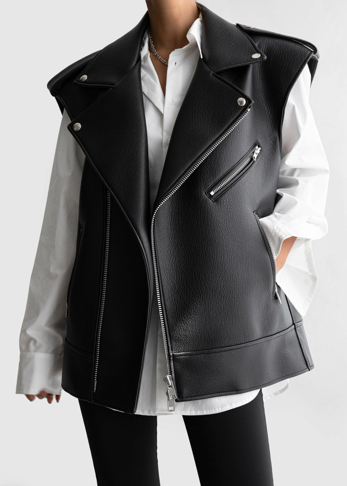 Chicago Oversized Biker Vest - Black