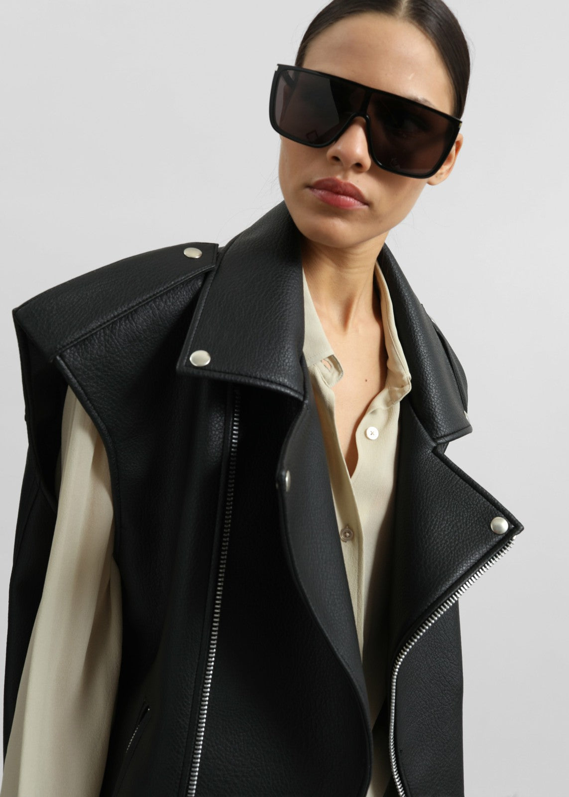 Chicago Oversized Biker Vest - Black
