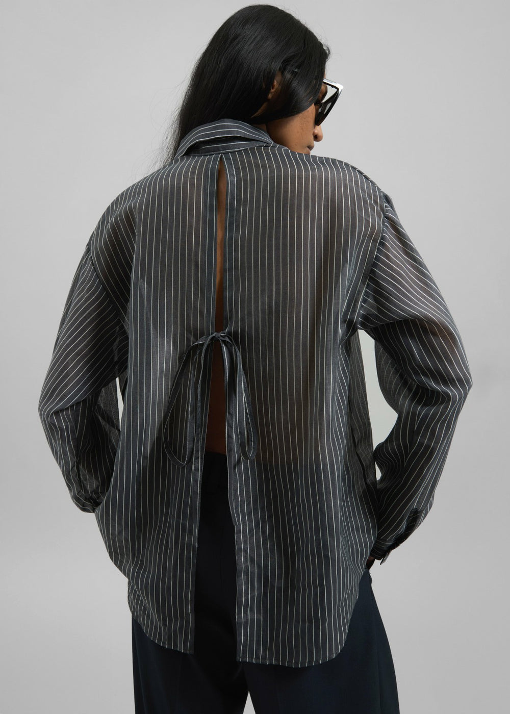 Kesin Open Back Shirt - Grey/White Stripe