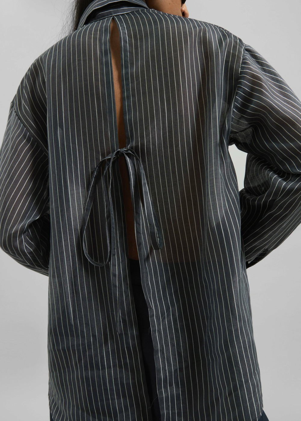Kesin Open Back Shirt - Grey/White Stripe
