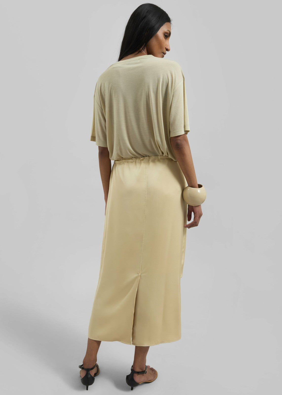 Elvas Satin Midi Skirt - Pale Yellow
