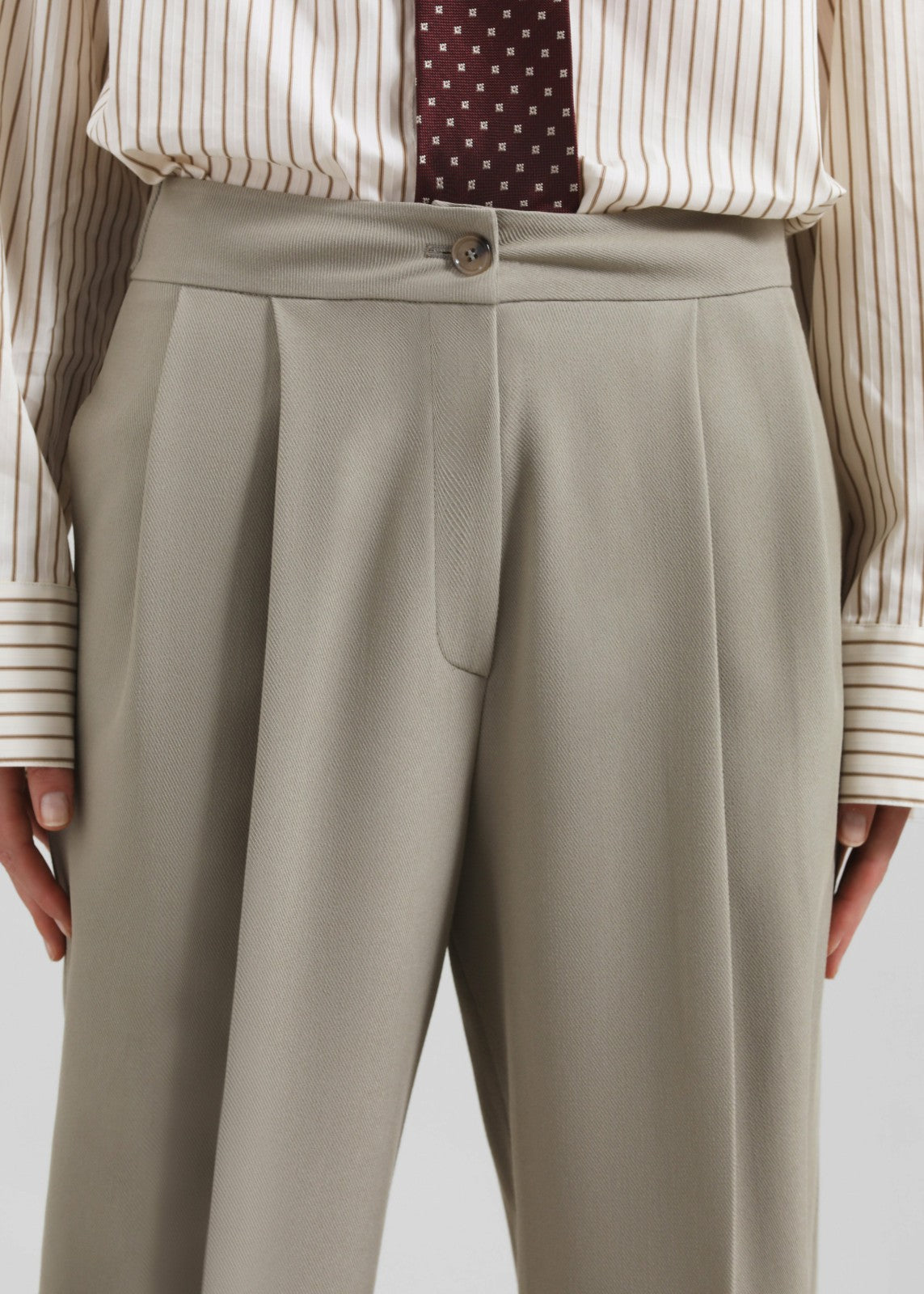 Dina Pleated Trousers - Light Taupe