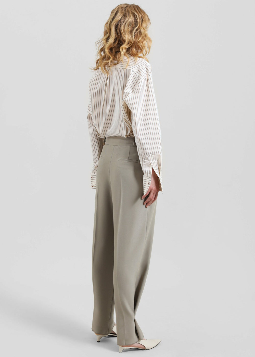 Dina Pleated Trousers - Light Taupe