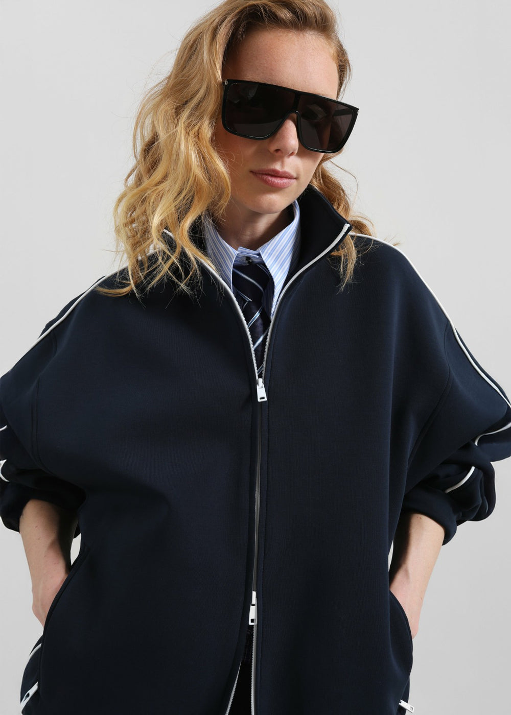 Nayen Zip-Up Jacket - Navy