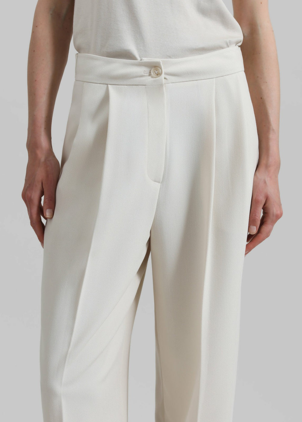Dina Pleated Trousers - Cream