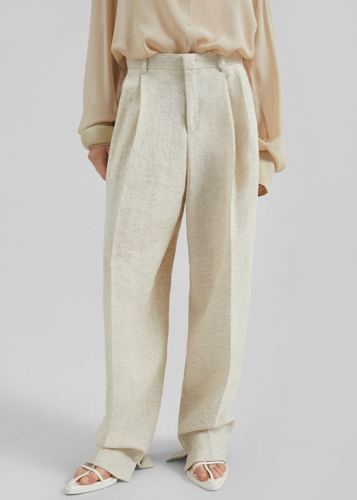 Wendin Pleated Trousers - Beige Melange