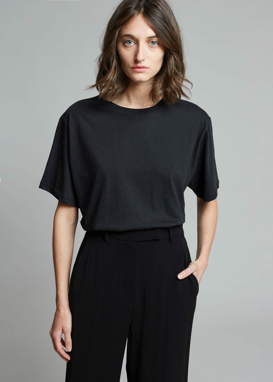 Lilou Simple Tee - Black