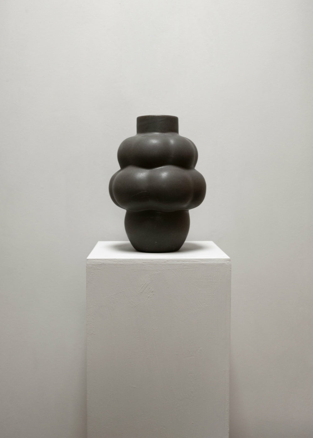 Louise Roe Ceramic Balloon Vase 04 - Mud Brown