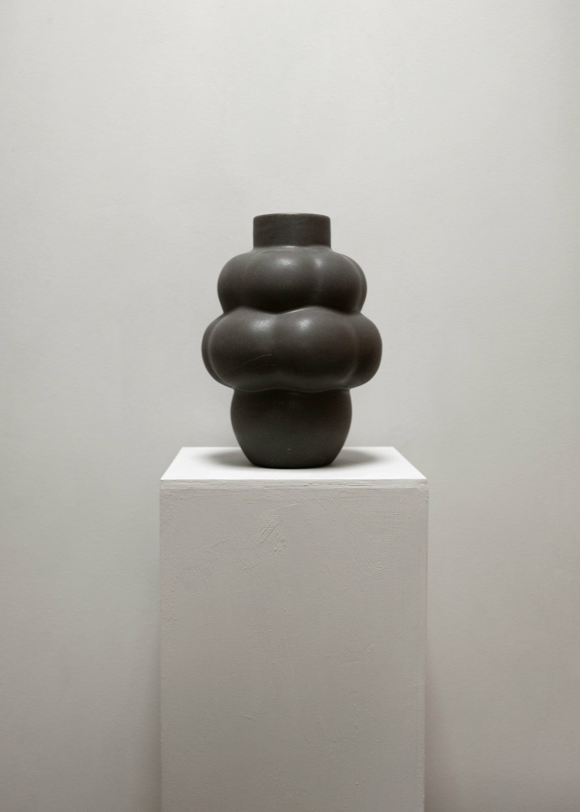 Louise Roe Ceramic Balloon Vase 04 - Mud Brown