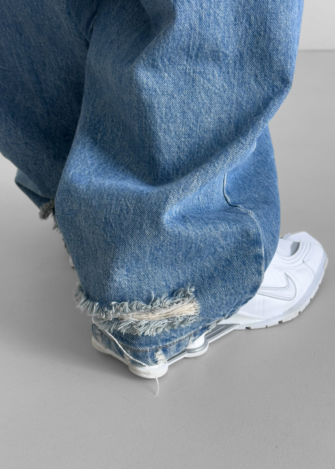 Tanner Bleach Jeans - Worn Wash